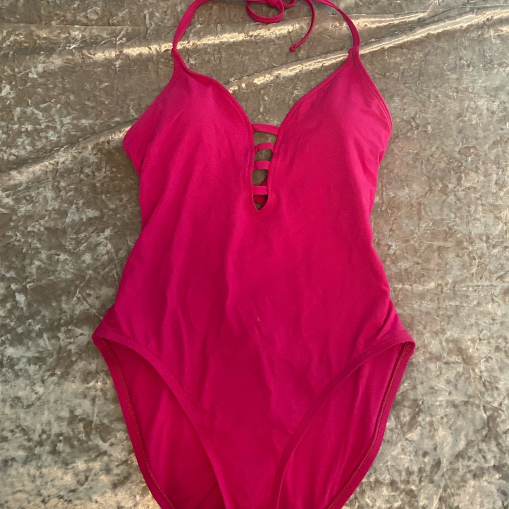 La Blanca one piece crisscross bathing suit